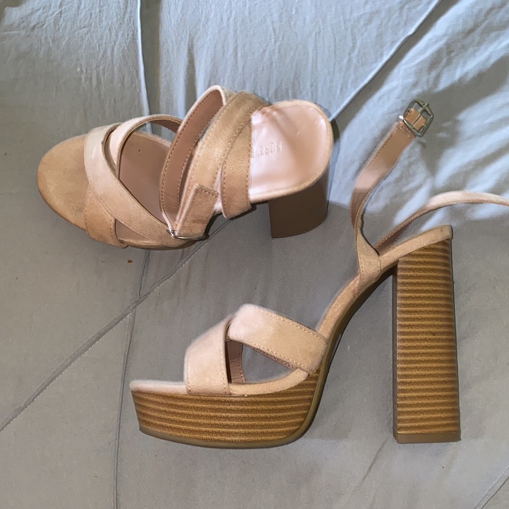 Light pink/Tan Suede Wrap-closure Pumps